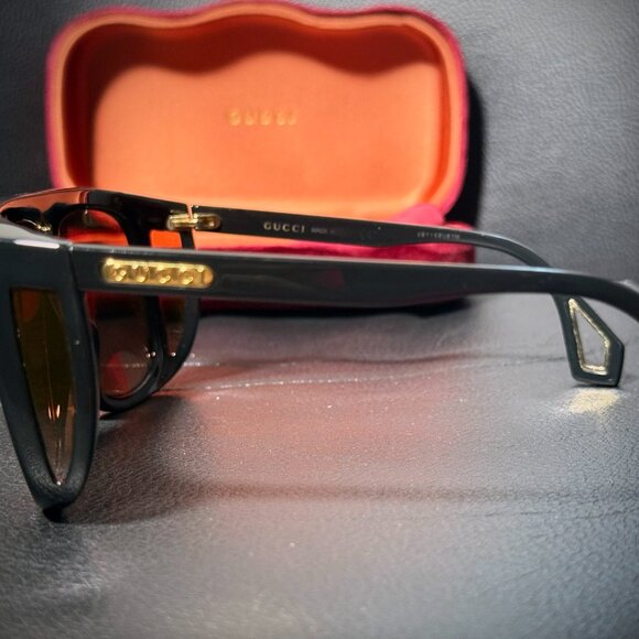 100% Authentic Gucci Oversized Shield Sunglasses - Picture 4 of 9